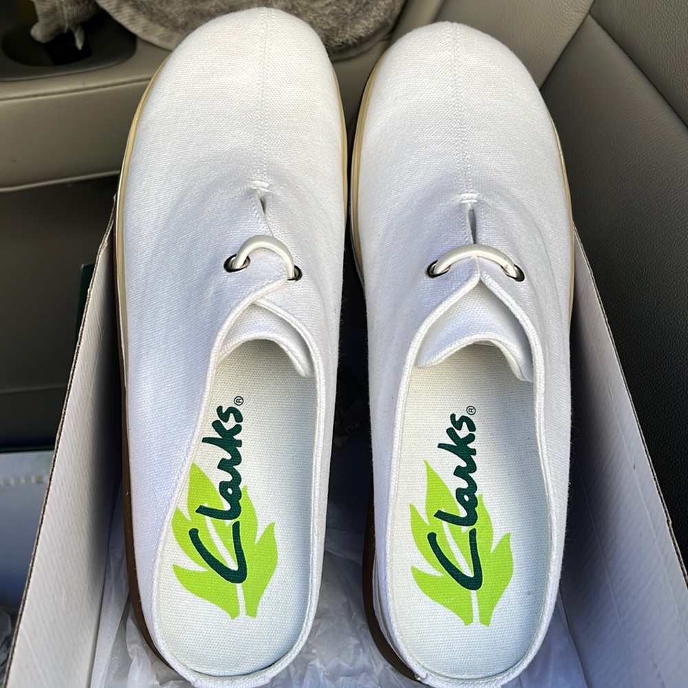 Clarks Womens Size 8M White Canvas Slip On Mule Sneakers